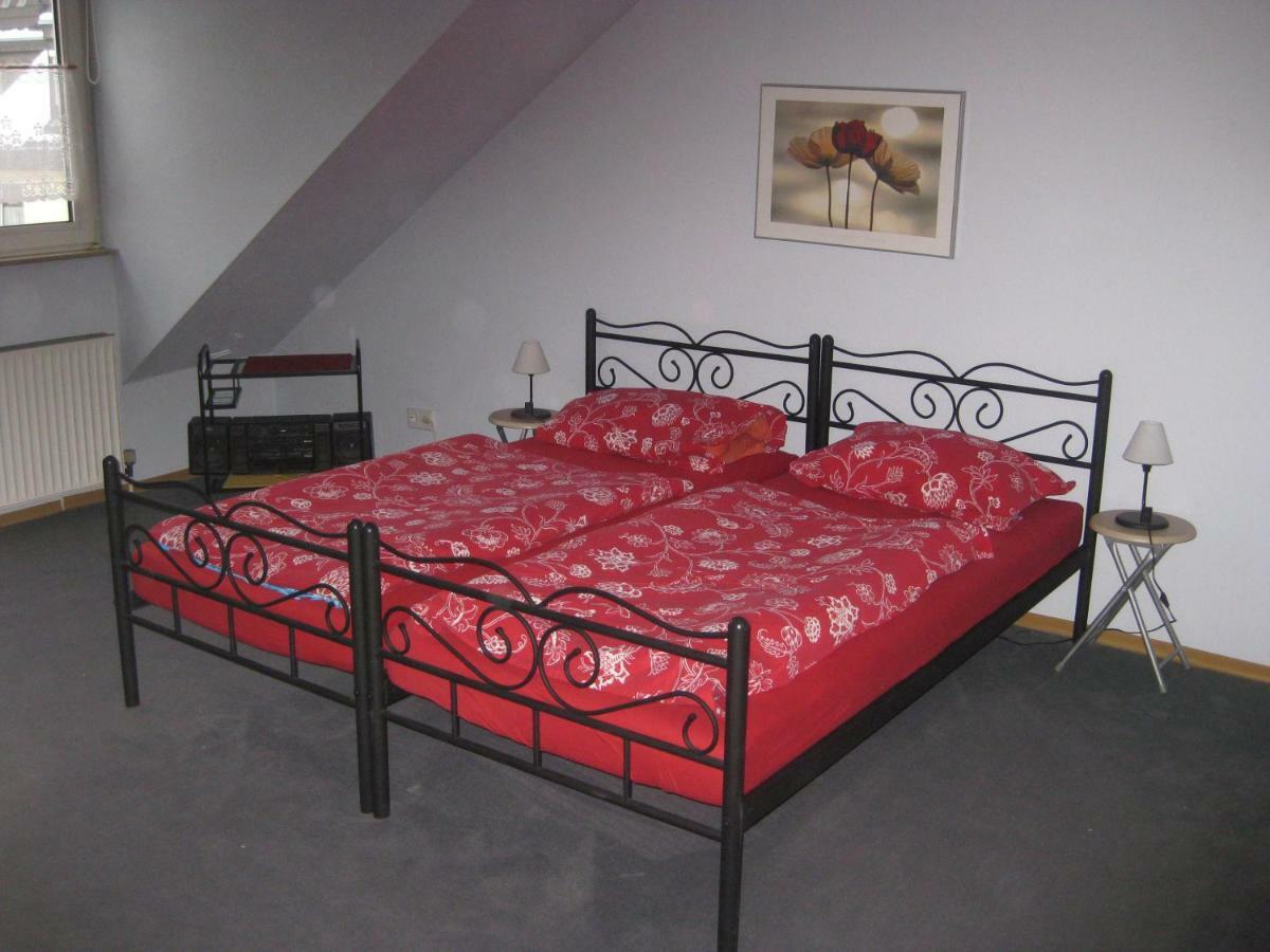 Ferienwohnung Pforzheim Esterno foto